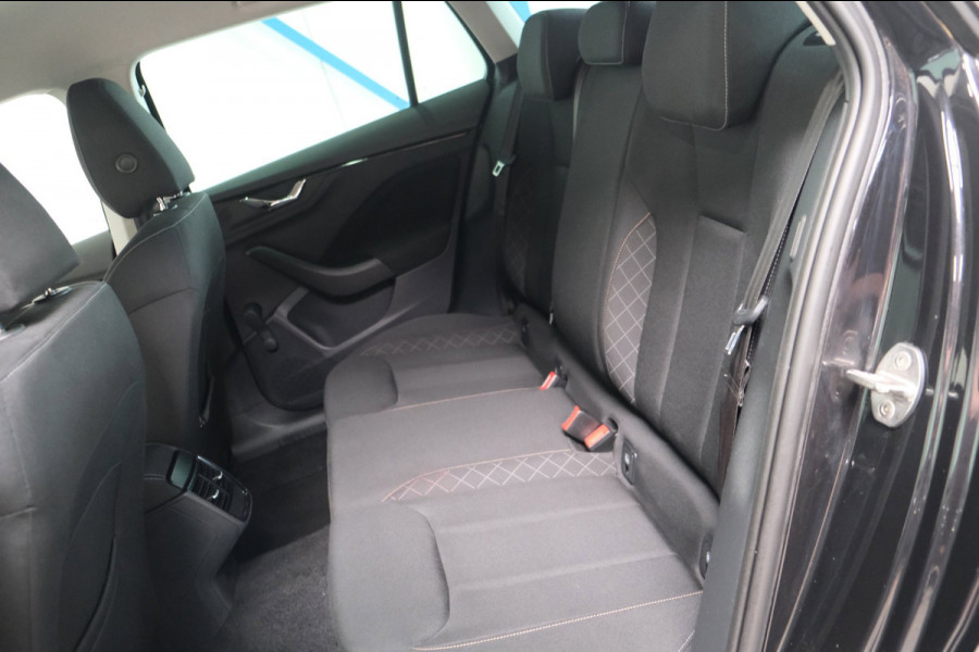 Škoda SCALA 1.0 TSI Online Edition - N.A.P. Airco, Cruise, PDC, Carplay.