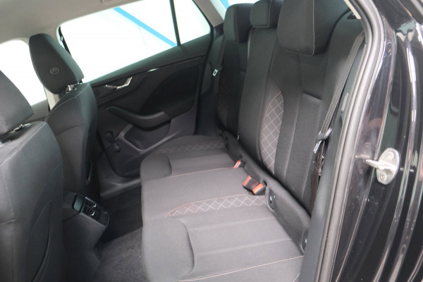 Škoda SCALA 1.0 TSI Online Edition - N.A.P. Airco, Cruise, PDC, Carplay.