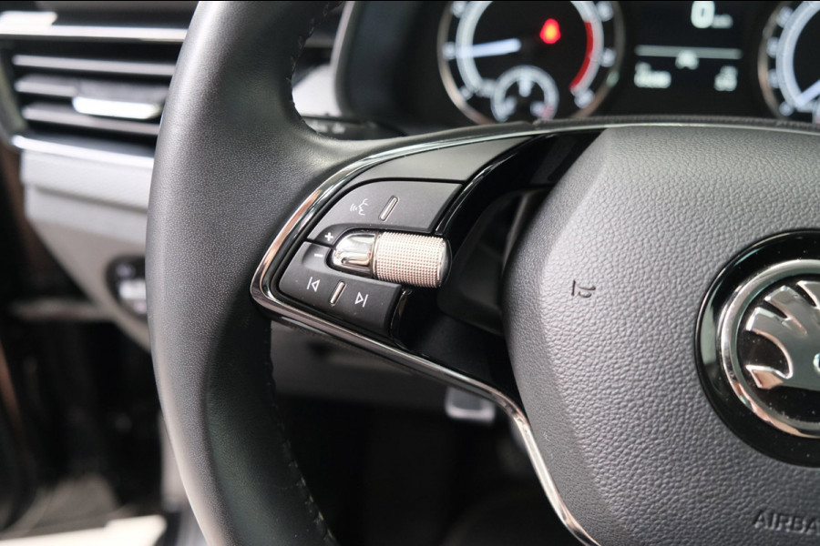 Škoda SCALA 1.0 TSI Online Edition - N.A.P. Airco, Cruise, PDC, Carplay.