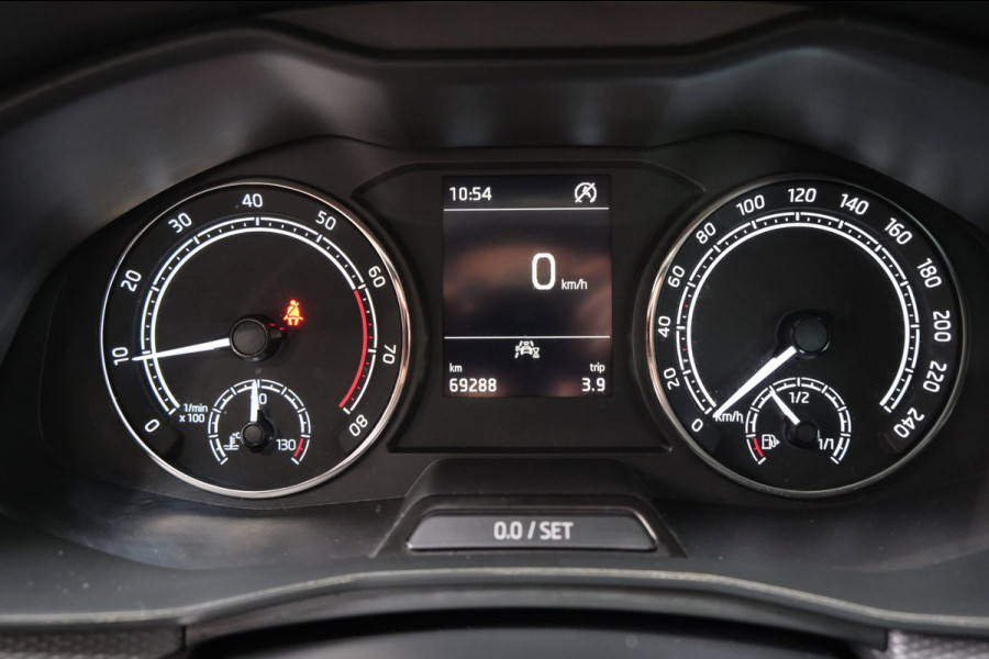 Škoda SCALA 1.0 TSI Online Edition - N.A.P. Airco, Cruise, PDC, Carplay.