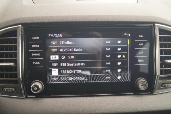 Škoda Karoq 1.5 TSI 150pk DSG Business Edition -NAVI-ECC-PDC-