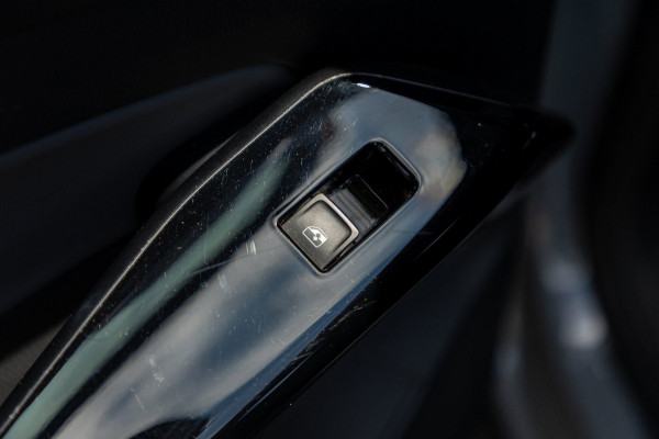Volkswagen ID.4 Life 77 kWh Soh 89% I Adaptive Cruise I Android I CarPlay I Lane Assist I Stoelverwarming I BTW