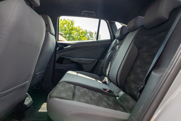 Volkswagen ID.4 Life 77 kWh Soh 89% I Adaptive Cruise I Android I CarPlay I Lane Assist I Stoelverwarming I BTW