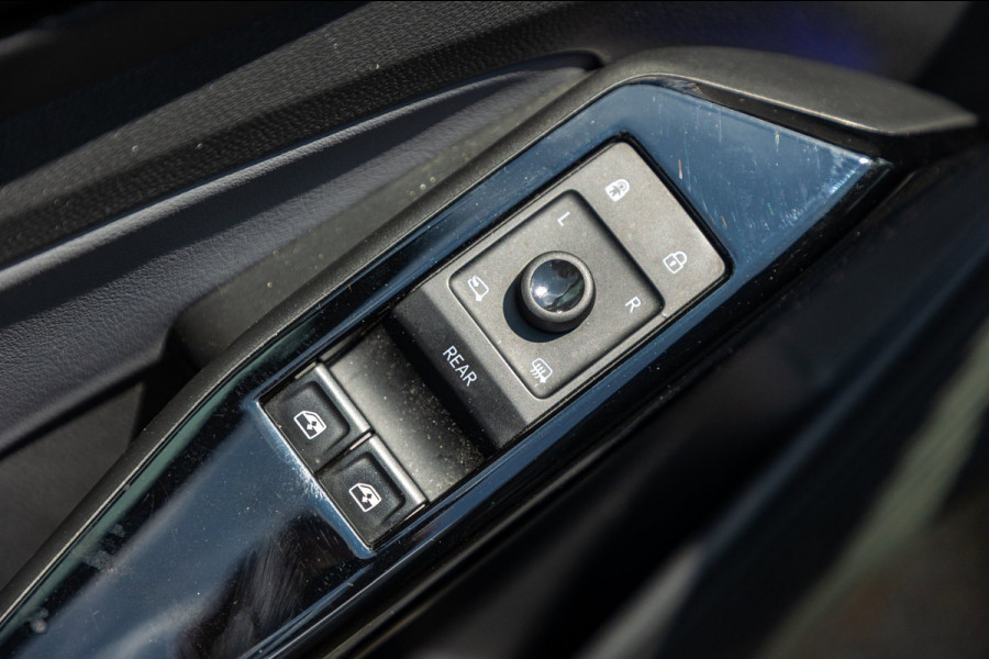 Volkswagen ID.4 Life 77 kWh Soh 89% I Adaptive Cruise I Android I CarPlay I Lane Assist I Stoelverwarming I BTW