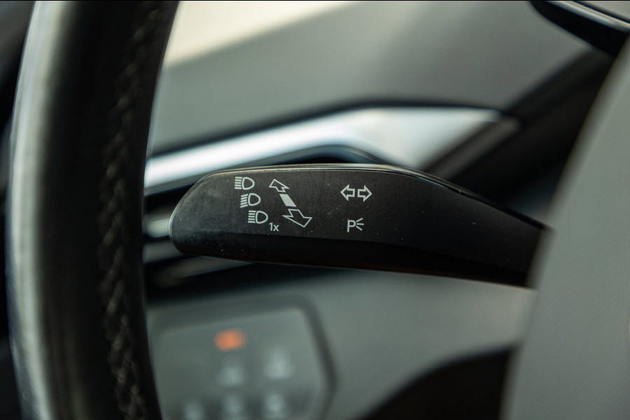 Volkswagen ID.4 Life 77 kWh Soh 89% I Adaptive Cruise I Android I CarPlay I Lane Assist I Stoelverwarming I BTW