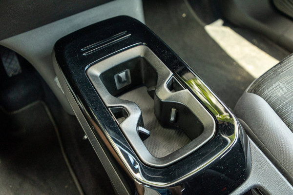 Volkswagen ID.4 Life 77 kWh Soh 89% I Adaptive Cruise I Android I CarPlay I Lane Assist I Stoelverwarming I BTW