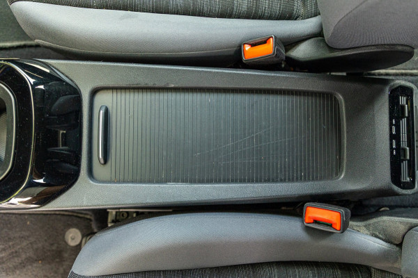 Volkswagen ID.4 Life 77 kWh Soh 89% I Adaptive Cruise I Android I CarPlay I Lane Assist I Stoelverwarming I BTW