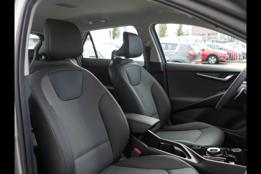 Kia Niro 1.6 GDi Hybrid DynamicLine Op VOORRAAD | Navigatie | Achteruitrijcamera |