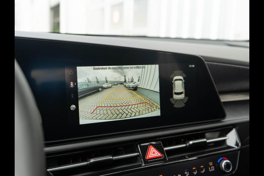 Kia Niro 1.6 GDi Hybrid DynamicLine Op VOORRAAD | Navigatie | Achteruitrijcamera |
