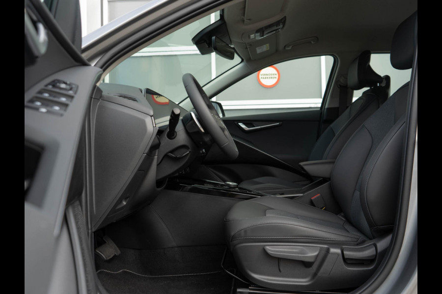 Kia Niro 1.6 GDi Hybrid DynamicLine Op VOORRAAD | Navigatie | Achteruitrijcamera |