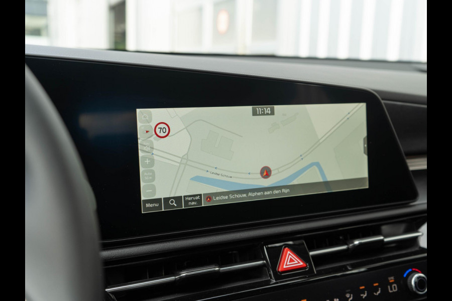 Kia Niro 1.6 GDi Hybrid DynamicLine Op VOORRAAD | Navigatie | Achteruitrijcamera |