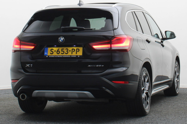 BMW X1 xDrive25e High Executive Leer, Panoramadak, Cruise, Navigatie, Bluetooth, LED, PDC, 18''