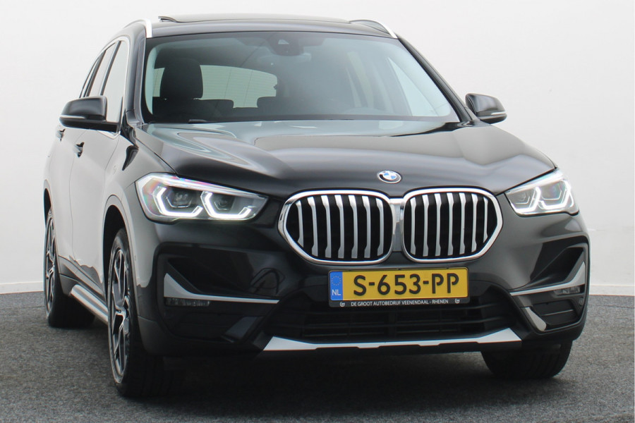 BMW X1 xDrive25e High Executive Leer, Panoramadak, Cruise, Navigatie, Bluetooth, LED, PDC, 18''