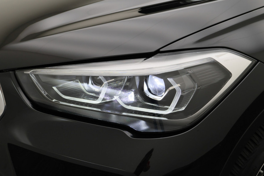 BMW X1 xDrive25e High Executive Leer, Panoramadak, Cruise, Navigatie, Bluetooth, LED, PDC, 18''
