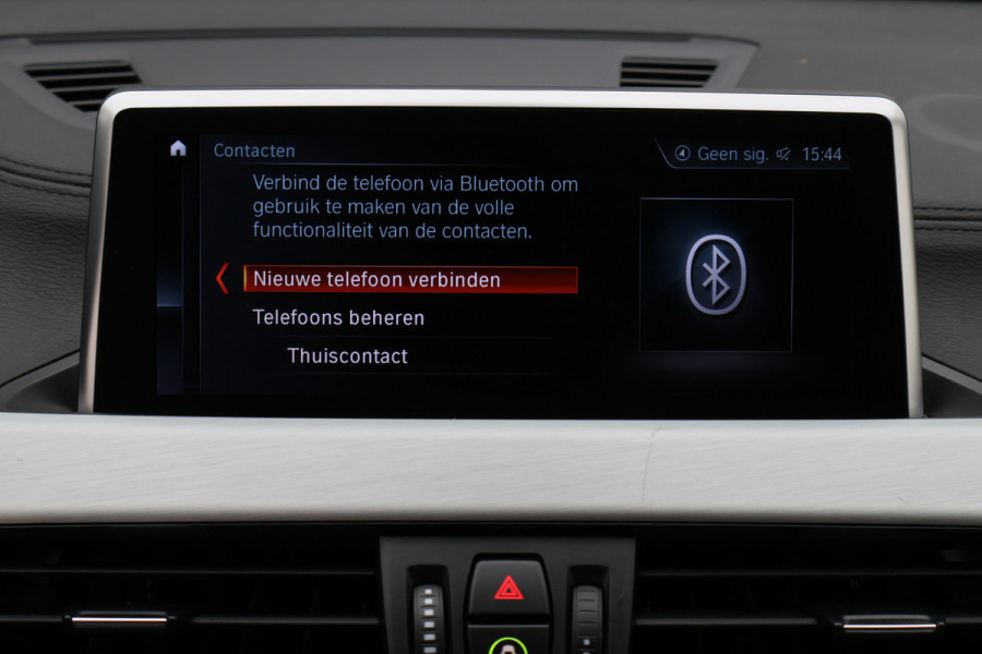 BMW X1 xDrive25e High Executive Leer, Panoramadak, Cruise, Navigatie, Bluetooth, LED, PDC, 18''