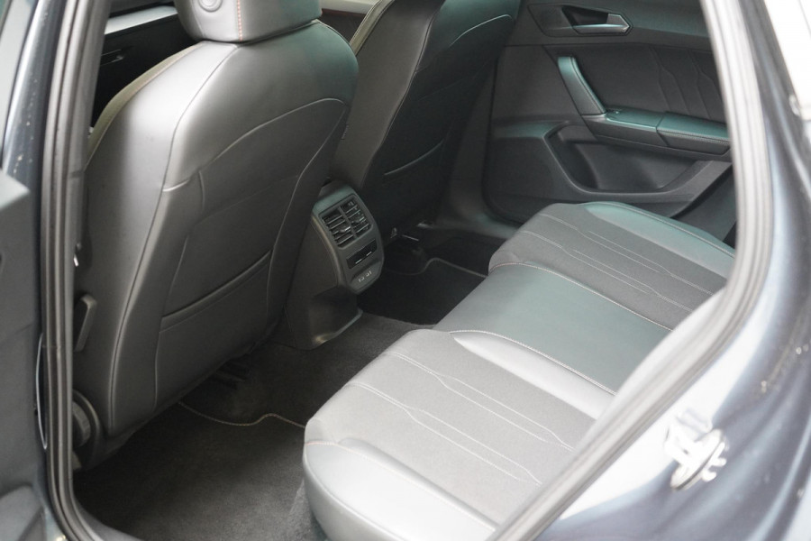CUPRA Formentor 1.4 TSI e-Hybrid Essential | SoH 97,8% | Carplay | Navigatie | Adapt. Cruise | Sfeerverlichting | Camera