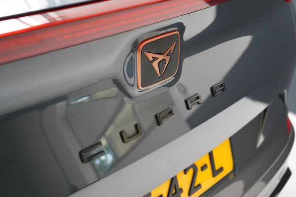 CUPRA Formentor 1.4 TSI e-Hybrid Essential | SoH 97,8% | Carplay | Navigatie | Adapt. Cruise | Sfeerverlichting | Camera