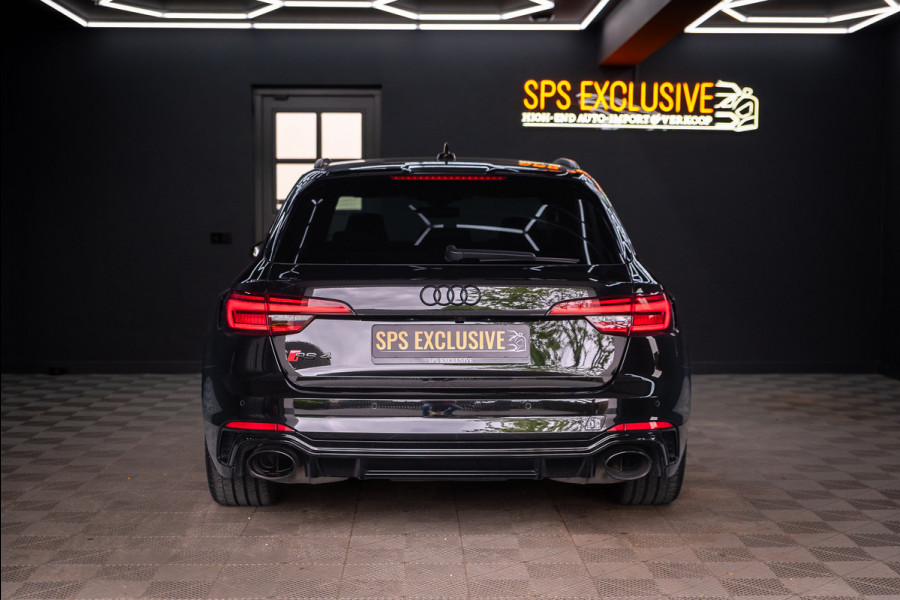 Audi A4 Avant 2.9 TFSI RS 4 quattro / Keramisch / RS Dynamic / B&O / Matrix / Keyless /