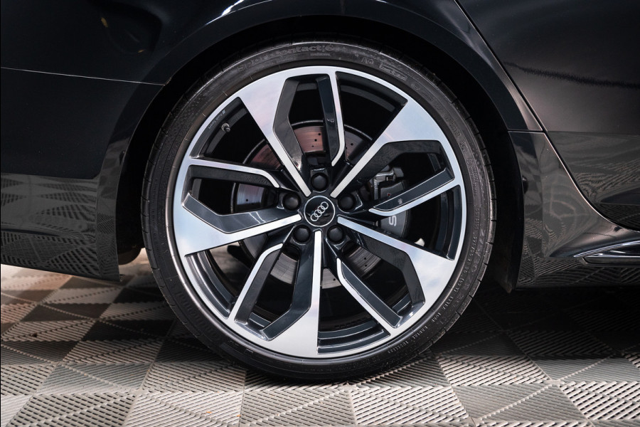 Audi A4 Avant 2.9 TFSI RS 4 quattro / Keramisch / RS Dynamic / B&O / Matrix / Keyless /