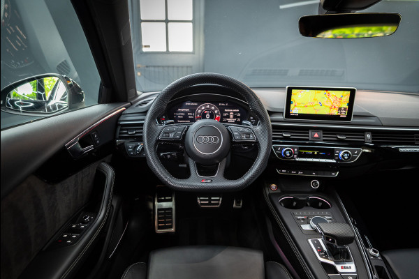 Audi A4 Avant 2.9 TFSI RS 4 quattro / Keramisch / RS Dynamic / B&O / Matrix / Keyless /