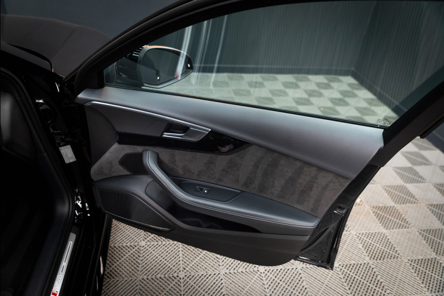 Audi A4 Avant 2.9 TFSI RS 4 quattro / Keramisch / RS Dynamic / B&O / Matrix / Keyless /