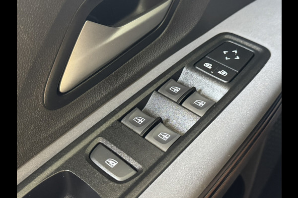 Dacia Jogger 1.6 Hybrid 140 Extreme 7p. Automaat Camera Carplay Cruisecontrol Stoelverwarming Clima