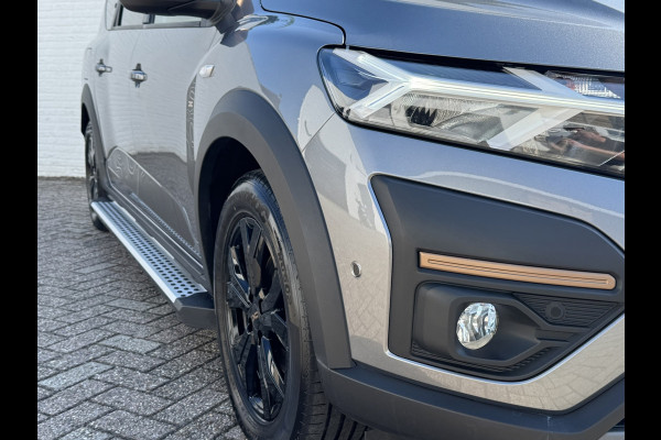 Dacia Jogger 1.6 Hybrid 140 Extreme 7p. Automaat Camera Carplay Cruisecontrol Stoelverwarming Clima