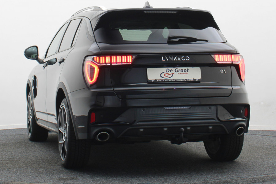 Lynk & Co 01 1.5 Plug-in Hybrid Panoramadak, Trekhaak, Camera, ACC, Apple Carplay, DAB, PDC, 20''