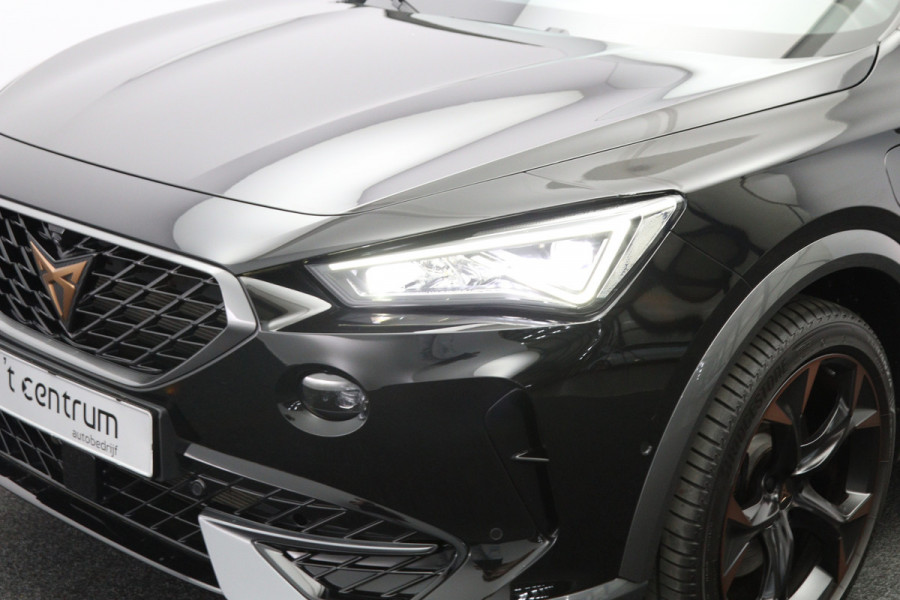 CUPRA Formentor 1.4 e-Hybrid 245 PK VZ Copper Edition PHEV, Panoramadak, Leder, Stuur-Startknop, 360 Camera, Winterpakket