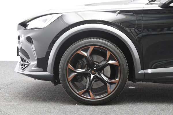 CUPRA Formentor 1.4 e-Hybrid 245 PK VZ Copper Edition PHEV, Panoramadak, Leder, Stuur-Startknop, 360 Camera, Winterpakket