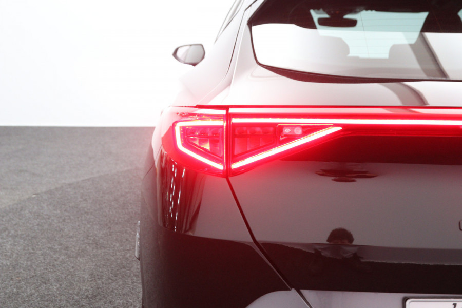 CUPRA Formentor 1.4 e-Hybrid 245 PK VZ Copper Edition PHEV, Panoramadak, Leder, Stuur-Startknop, 360 Camera, Winterpakket