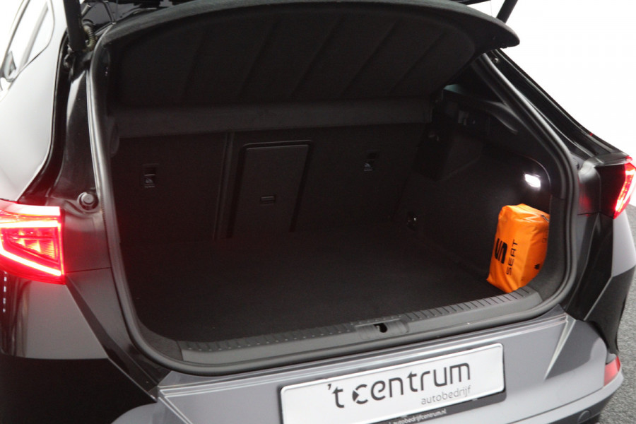 CUPRA Formentor 1.4 e-Hybrid 245 PK VZ Copper Edition PHEV, Panoramadak, Leder, Stuur-Startknop, 360 Camera, Winterpakket