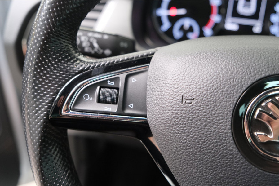 Škoda Fabia 1.0 TSI Sport business - N.A.P. Airco, Cruise, PDC, Carplay.