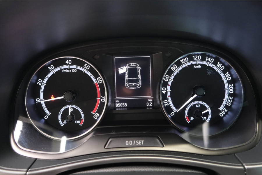Škoda Fabia 1.0 TSI Sport business - N.A.P. Airco, Cruise, PDC, Carplay.