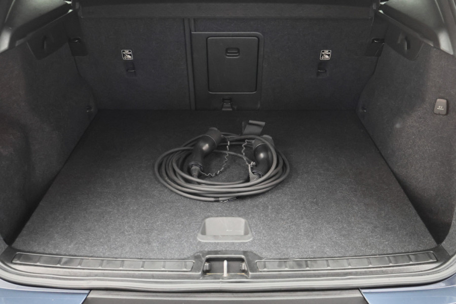 Volvo XC40 1.5 T5 Recharge Inscription Expression Virtual Cockpit, Cruise, Apple Carplay, Rijstrooksensor, LED, PDC, 18''
