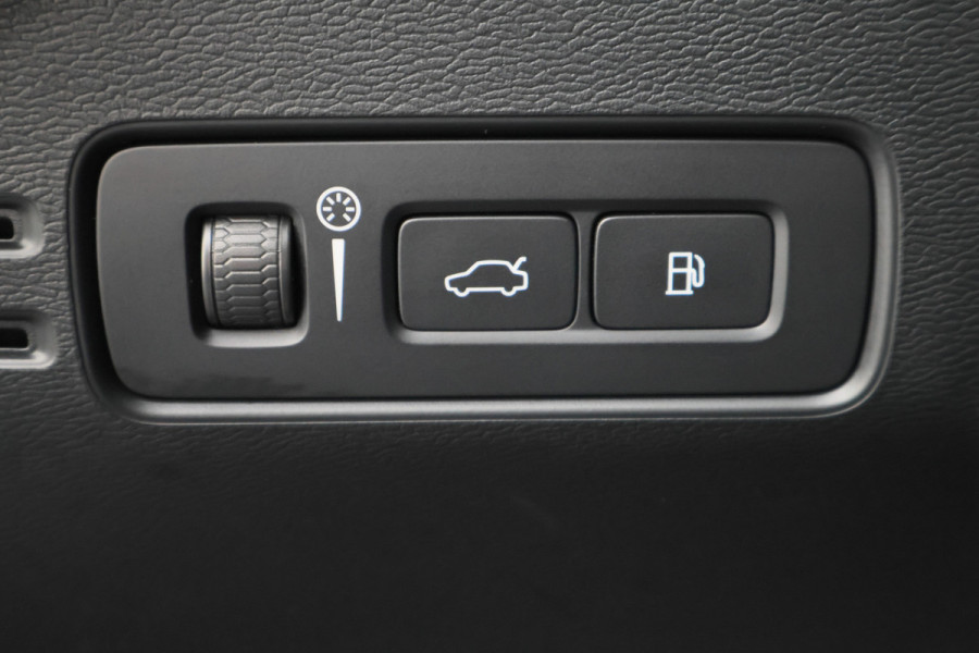 Volvo XC40 1.5 T5 Recharge Inscription Expression Virtual Cockpit, Cruise, Apple Carplay, Rijstrooksensor, LED, PDC, 18''