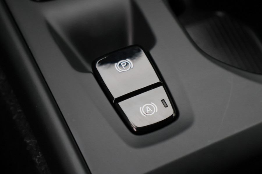 Volvo XC40 1.5 T5 Recharge Inscription Expression Virtual Cockpit, Cruise, Apple Carplay, Rijstrooksensor, LED, PDC, 18''