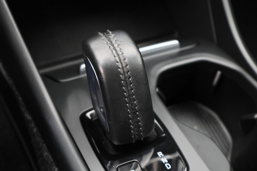Volvo XC40 1.5 T5 Recharge Inscription Expression Virtual Cockpit, Cruise, Apple Carplay, Rijstrooksensor, LED, PDC, 18''