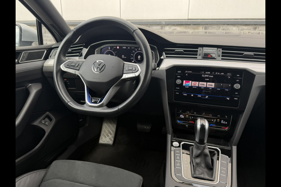 Volkswagen Passat Variant 1.4 TSI PHEV GTE Business | Pano | Elek. Trekhaak | Carplay | LED | Camera | Navi | Alcantara