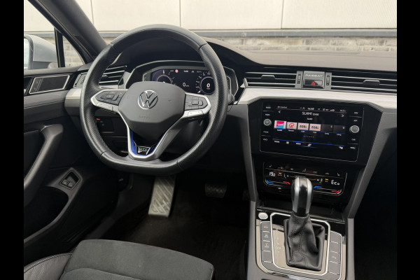 Volkswagen Passat Variant 1.4 TSI PHEV GTE Business | Pano | Elek. Trekhaak | Carplay | LED | Camera | Navi | Alcantara