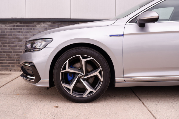 Volkswagen Passat Variant 1.4 TSI PHEV GTE Business | Pano | Elek. Trekhaak | Carplay | LED | Camera | Navi | Alcantara