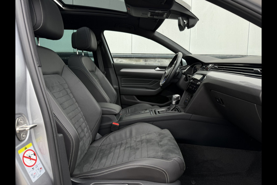 Volkswagen Passat Variant 1.4 TSI PHEV GTE Business | Pano | Elek. Trekhaak | Carplay | LED | Camera | Navi | Alcantara