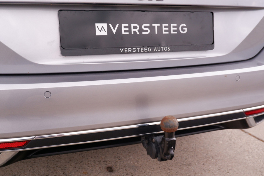 Volkswagen Passat Variant 1.4 TSI PHEV GTE Business | Pano | Elek. Trekhaak | Carplay | LED | Camera | Navi | Alcantara