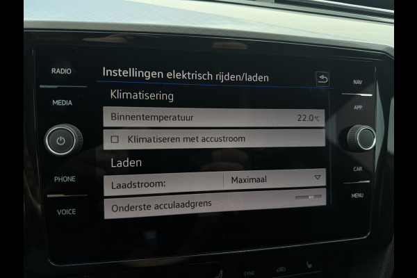 Volkswagen Passat Variant 1.4 TSI PHEV GTE Business | Pano | Elek. Trekhaak | Carplay | LED | Camera | Navi | Alcantara