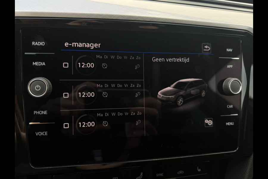 Volkswagen Passat Variant 1.4 TSI PHEV GTE Business | Pano | Elek. Trekhaak | Carplay | LED | Camera | Navi | Alcantara