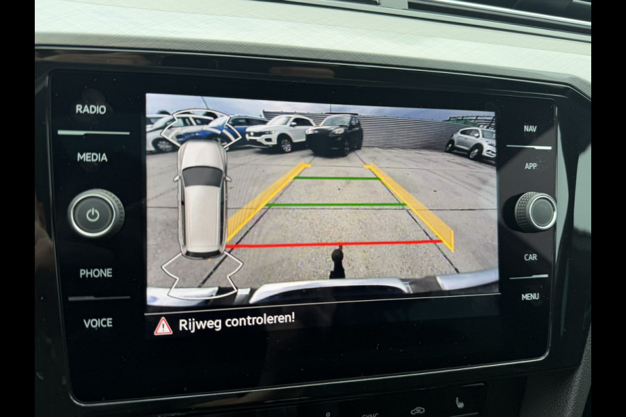 Volkswagen Passat Variant 1.4 TSI PHEV GTE Business | Pano | Elek. Trekhaak | Carplay | LED | Camera | Navi | Alcantara