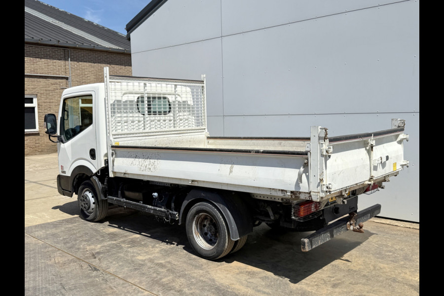 Nissan NT400 130PK 3.0 Kipper Dubbellucht 3.5t Trekhaak Airco Benne Tipper