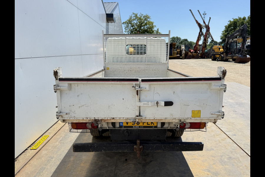 Nissan NT400 130PK 3.0 Kipper Dubbellucht 3.5t Trekhaak Airco Benne Tipper