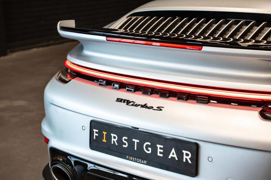 Porsche 911 Cabrio 3.8 Turbo S *Aero-kit / Keramisch / Vierwielbesturing / BOSE / In- Exterieur Carbon / PASM*