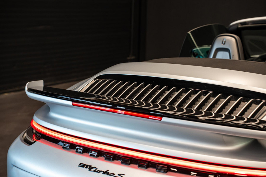 Porsche 911 Cabrio 3.8 Turbo S *Aero-kit / Keramisch / Vierwielbesturing / BOSE / In- Exterieur Carbon / PASM*